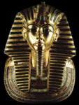 Золотая маска мумии Тутанхамона (лицевая сторона)