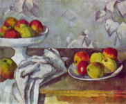 Натюрморт с яблоками и блюдом для фруктов