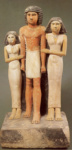 Групповая статуя Мерсу-анха с дочерьми