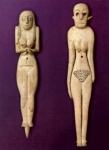Два женских идола