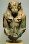 Коленопреклоненная статуя Сенусерта I