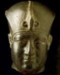 Голова статуэтки Нектанеба I