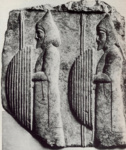 Рельеф с изображением воинов в трауре из Персеполя