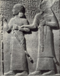 Царь Арарас с сыном Каманасом. Рельеф на ортастате из Каркемиша