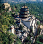 Храм Фосянгэ на вершине горы Долголетия. Ансамбль загородного императорского дворца Ихэюань