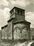 Церковь Санта-Мария дель Валле монастыря де Родилья. Апсида. Вид с юго-востока