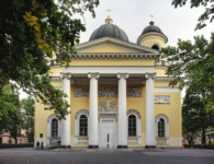 Преображенский собор. Портик на западном фасаде