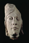 Голова статуи-колонны «Царица Савская»