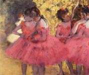 Розовые танцовщицы между кулис