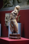 Статуя танцующей менады, т.н. Дрезденская менада (вид сбоку)