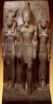 Групповая статуя Микерина с богинями