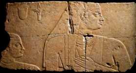 Рельеф из гробницы царицы Хетеп-херес II