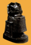 Безголовая статуя Гудеа из Телло