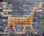 Дракон бога Мардука. Фрагмент декора ворот богини Иштар в Вавилоне
