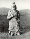 Воин. Статуя аллеи духов в ансамбле Шисаньлин