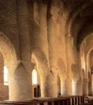 Церковь приората Сен Мартен в Шепез. Стена центрального нефа