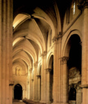 Старый собор в Саламанке. Интерьер центрального нефа