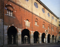 Палаццо делла Раджоне. Фасад