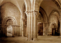 Монастырская церковь Сен Мадлен в Везле. Интерьер нартекса