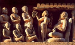 Скульптура из храма Лакшманы в Кхаджурахо