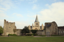 Рочестерский собор и стены замка