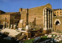 Руины храма Марса Мстителя на Форуме Августа